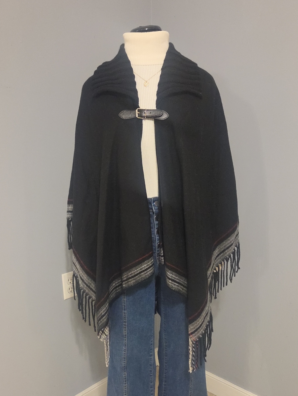 V. FRAAS Black Fringe-Trim Cape with Buckle Accent